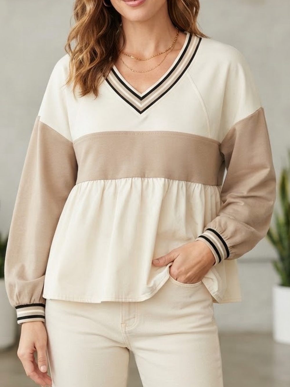 NWOT Modenaire Color Block V Neck Peplum Hem Blouse Top Size Medium